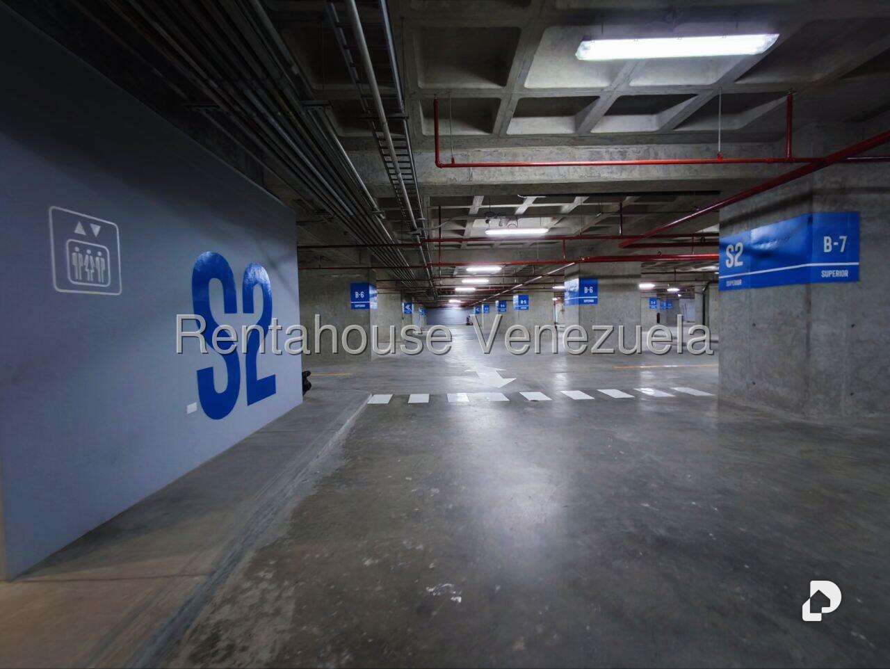 Local comercial en Campo Alegre, Caracas – 13
