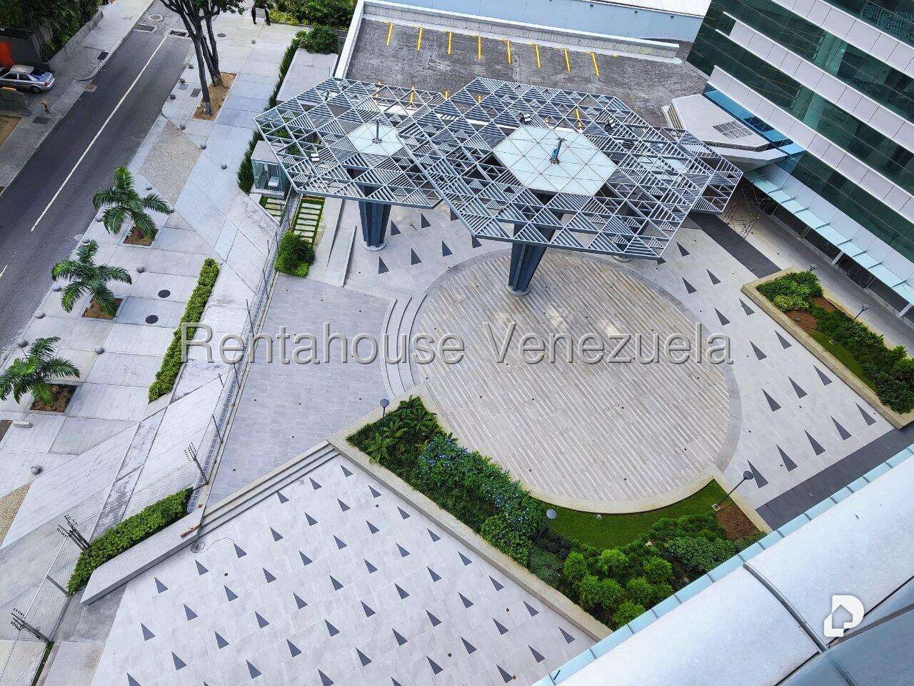 Local comercial en Campo Alegre, Caracas – 27