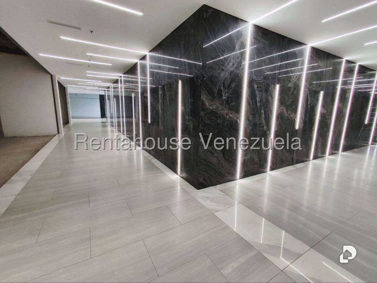 Local comercial en Campo Alegre, Caracas – 28