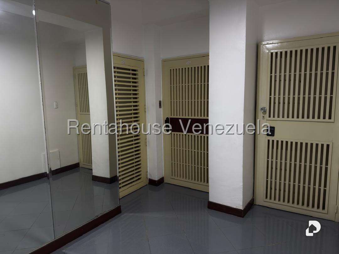 Apartamento en La Boyera, Caracas – 10