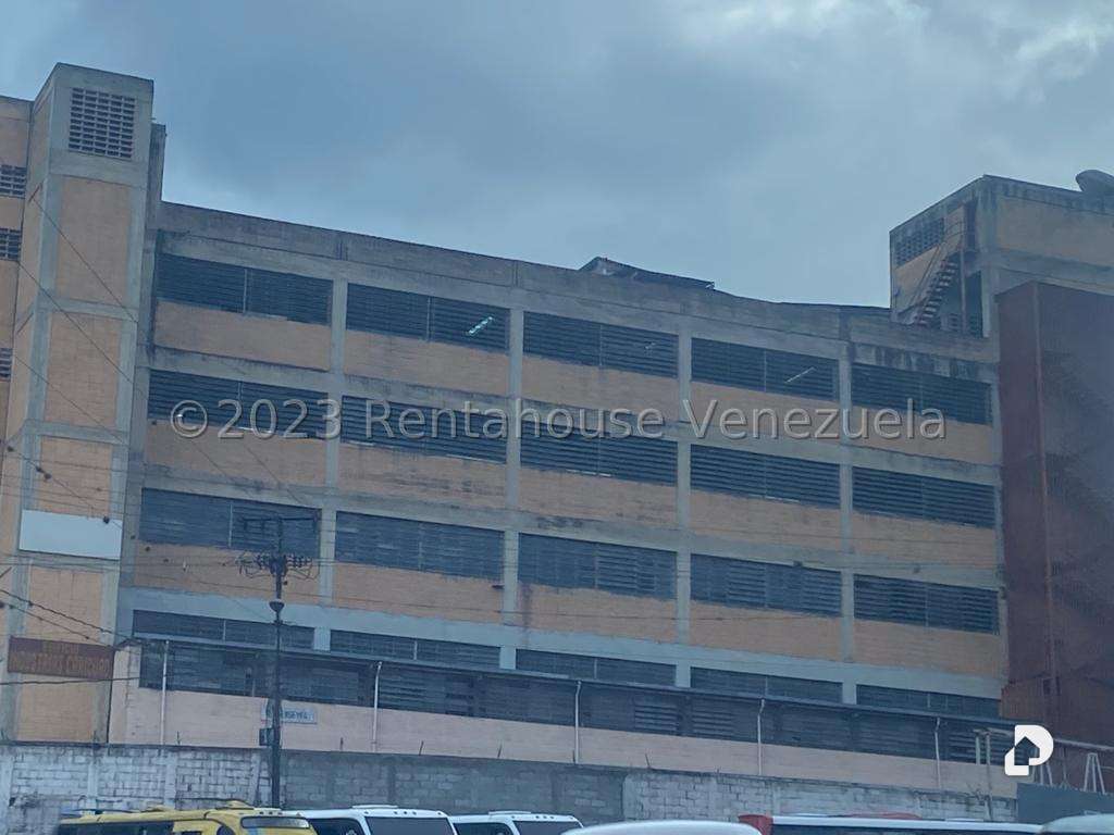 Galpón en Ruiz Pineda, Caracas – 1