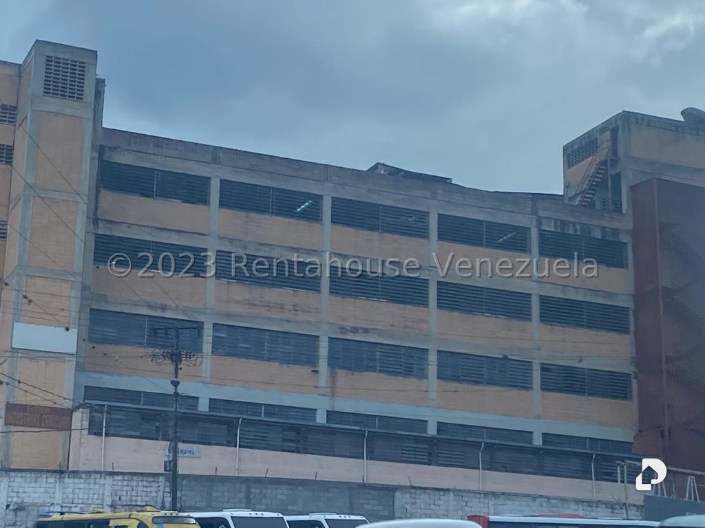 Galpón en Ruiz Pineda, Caracas – 1