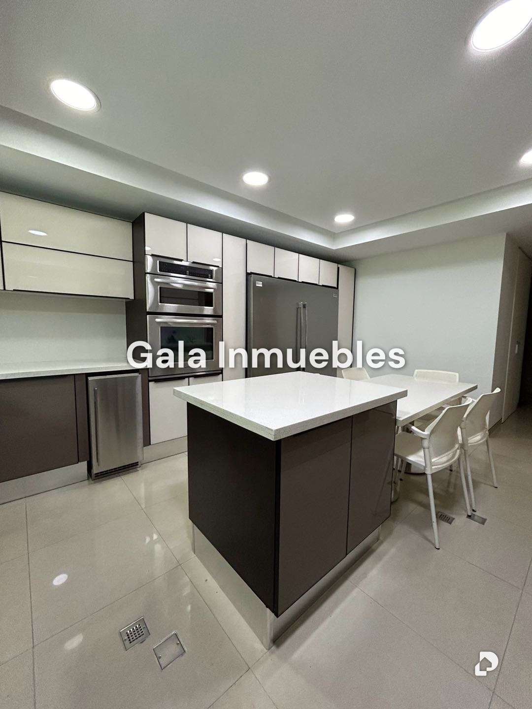 Apartamento en Campo Alegre, Caracas – 13