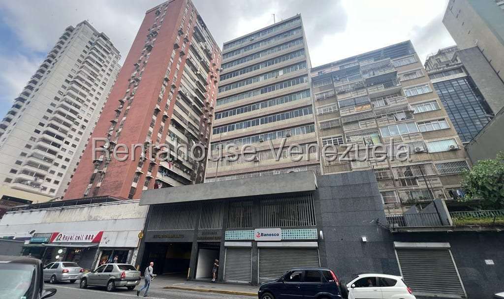 Oficina en Parroquia La Candelaria, Caracas - 1