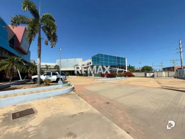 Local comercial en Av. 16, Maracaibo – 5