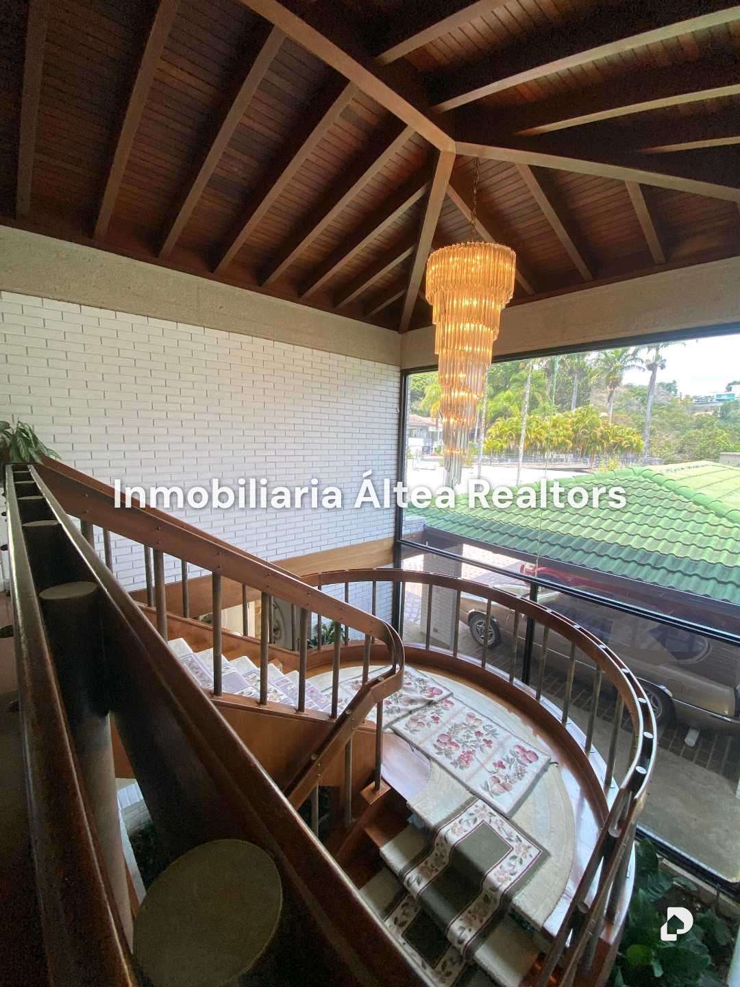 Casa en La Lagunita, Caracas – 14