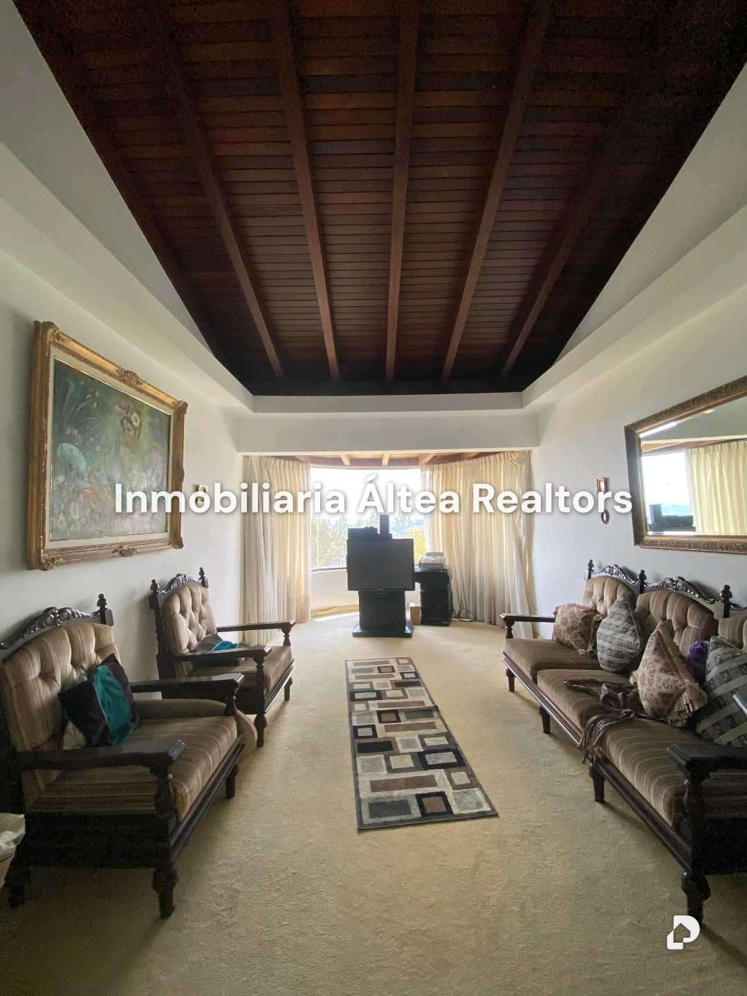 Casa en La Lagunita, Caracas – 18
