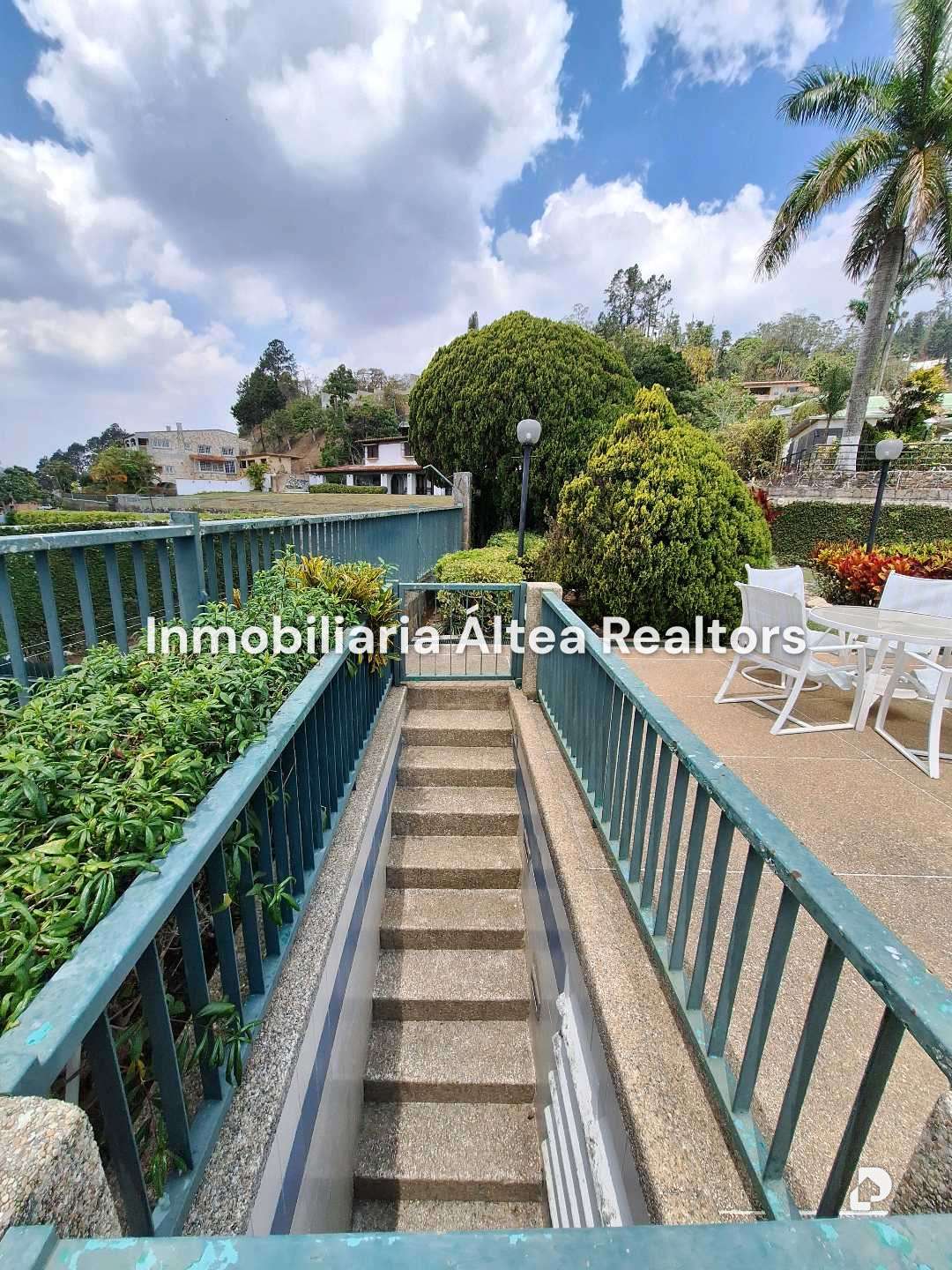 Casa en La Lagunita, Caracas – 29