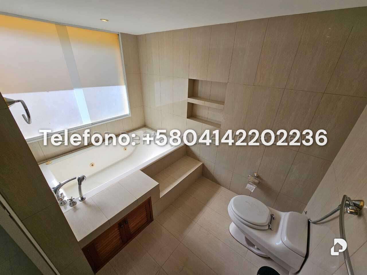 Casa en La Lagunita Country Club, Caracas – 25