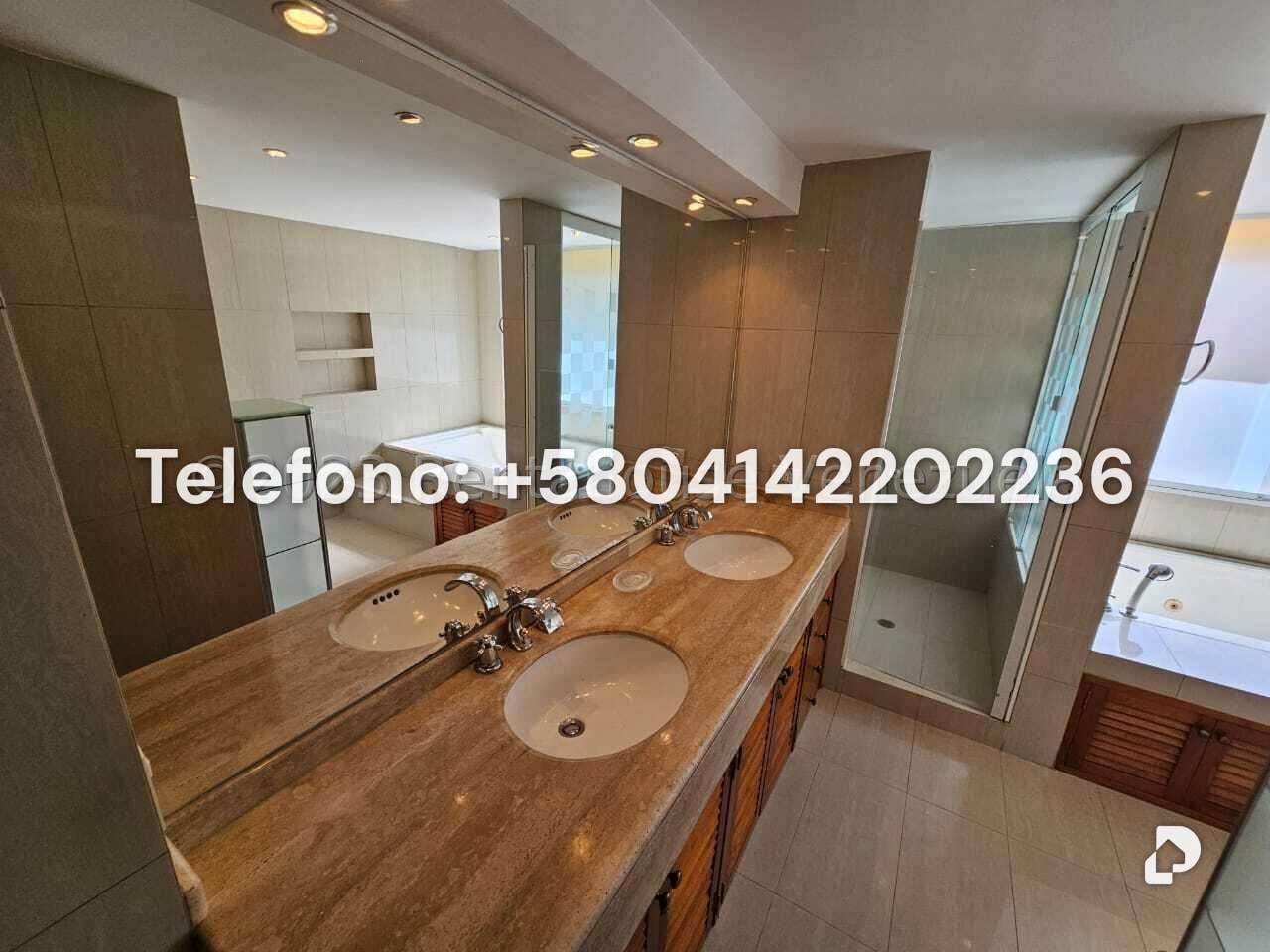 Casa en La Lagunita Country Club, Caracas – 23