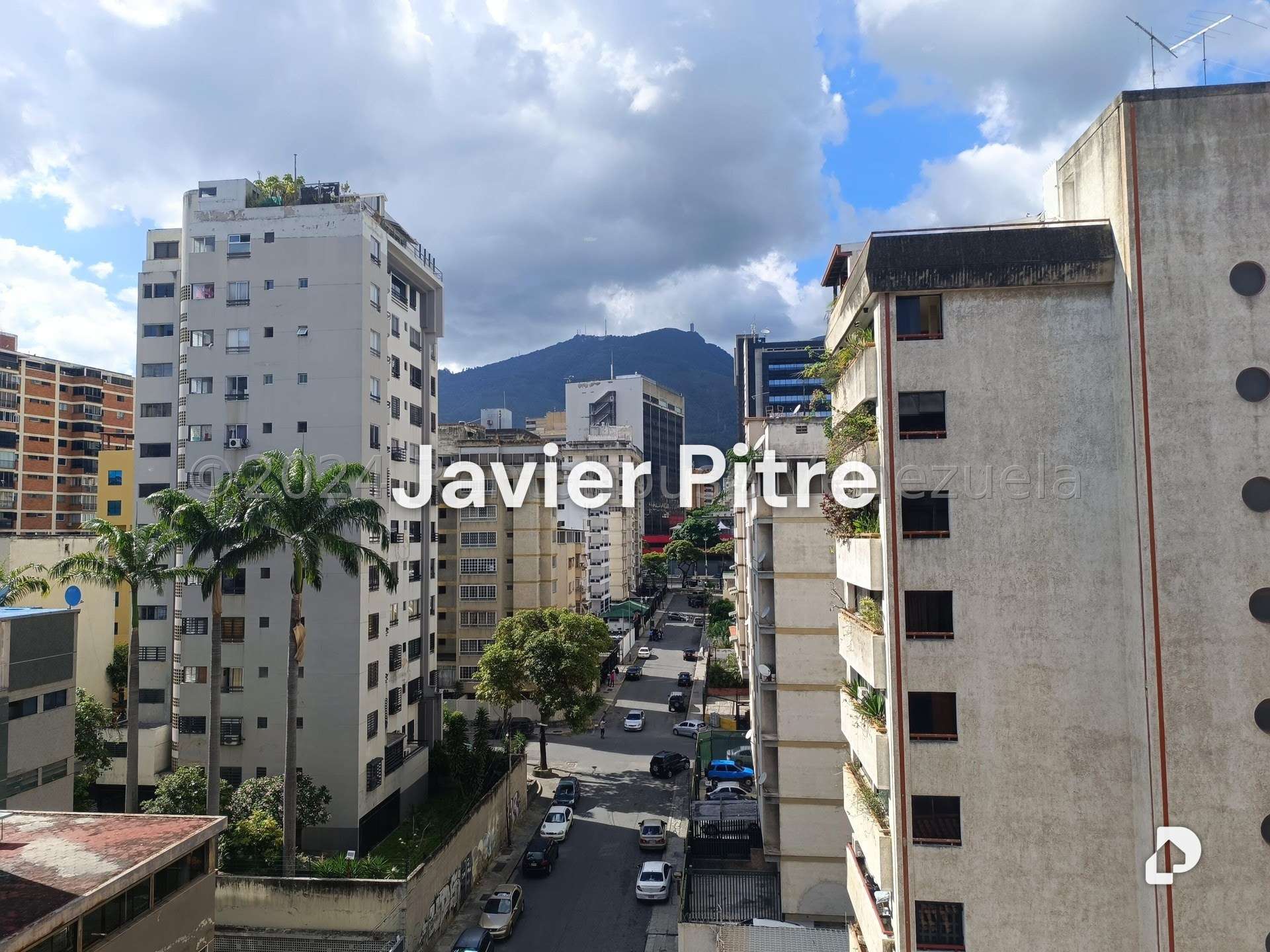 Oficina en Sabana Grande, Caracas – 16