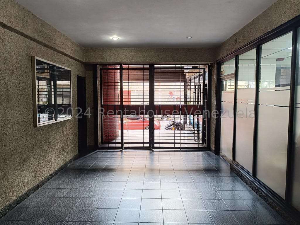 Office in Sabana Grande, Caracas - 1