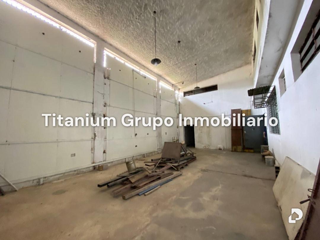 Local comercial en Lisandro Alvarado, Valencia – 2