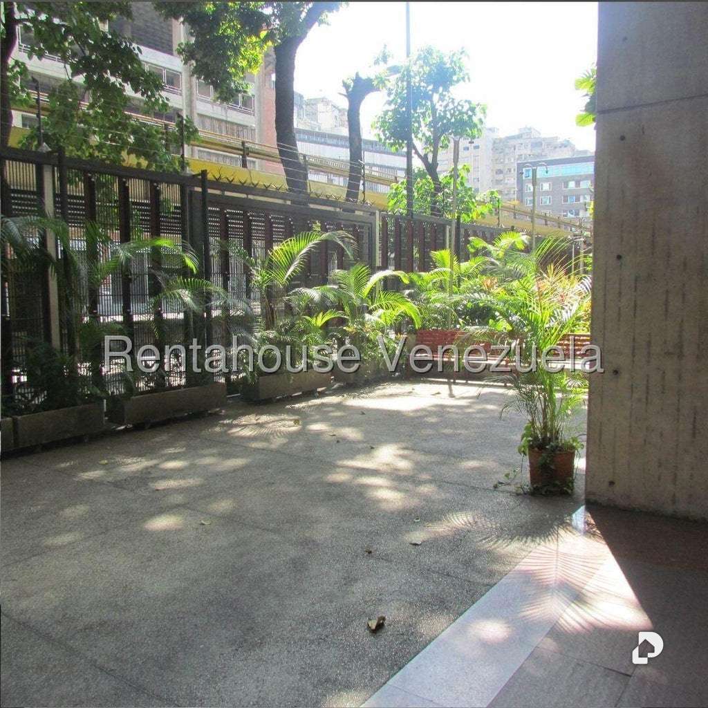 Local comercial en San Bernardino, Caracas – 5