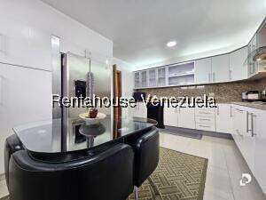 Casa en Cumbres de Curumo, Caracas – 42