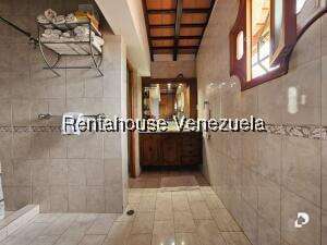 Casa en Cumbres de Curumo, Caracas – 107