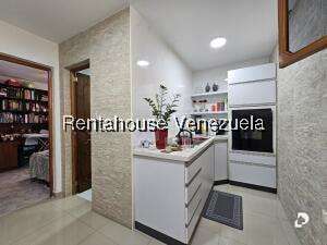 Casa en Cumbres de Curumo, Caracas – 49