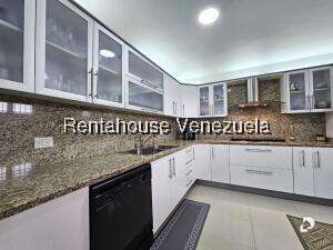 Casa en Cumbres de Curumo, Caracas – 45