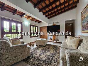 Casa en Cumbres de Curumo, Caracas – 96