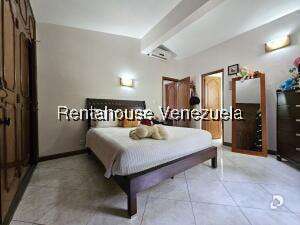Casa en Cumbres de Curumo, Caracas – 108