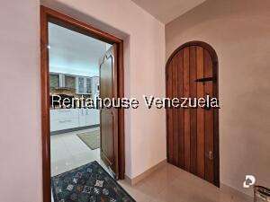 Casa en Cumbres de Curumo, Caracas – 53