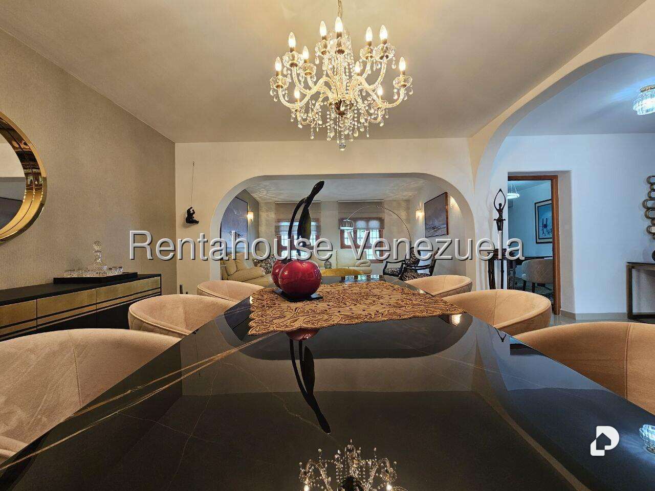 Casa en Cumbres de Curumo, Caracas – 17