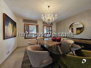 Casa en Cumbres de Curumo, Caracas – 31