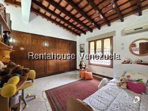 Casa en Cumbres de Curumo, Caracas – 104