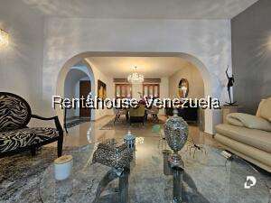 Casa en Cumbres de Curumo, Caracas – 26