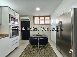 Casa en Cumbres de Curumo, Caracas – 41