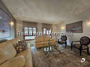 Casa en Cumbres de Curumo, Caracas – 29