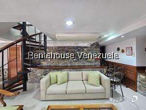 Casa en Cumbres de Curumo, Caracas – 68
