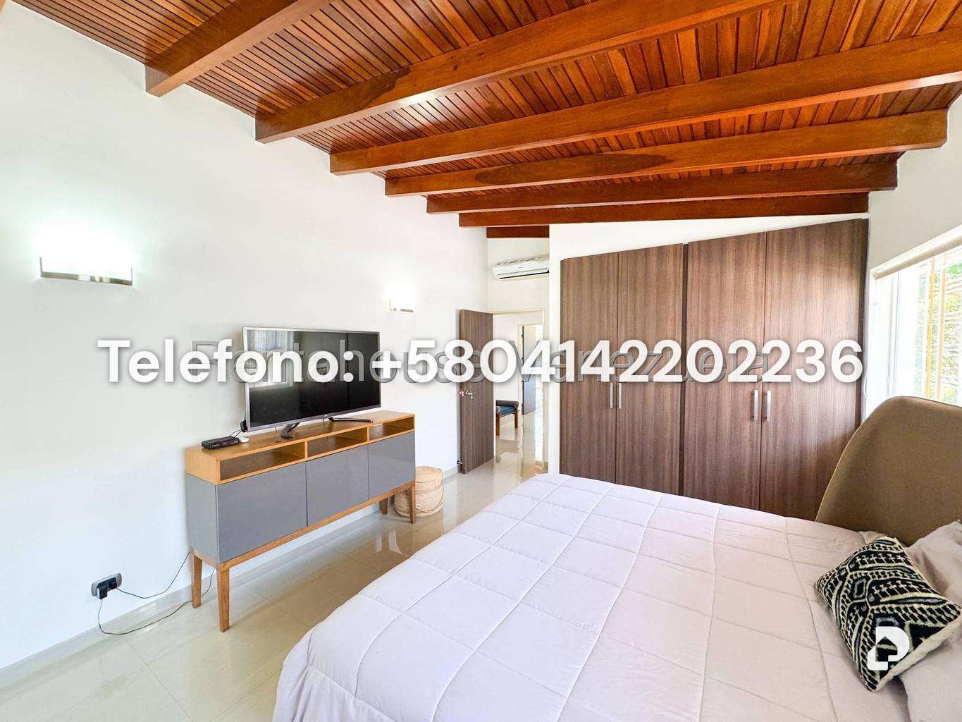 Casa en Prados del Este, Caracas – 54