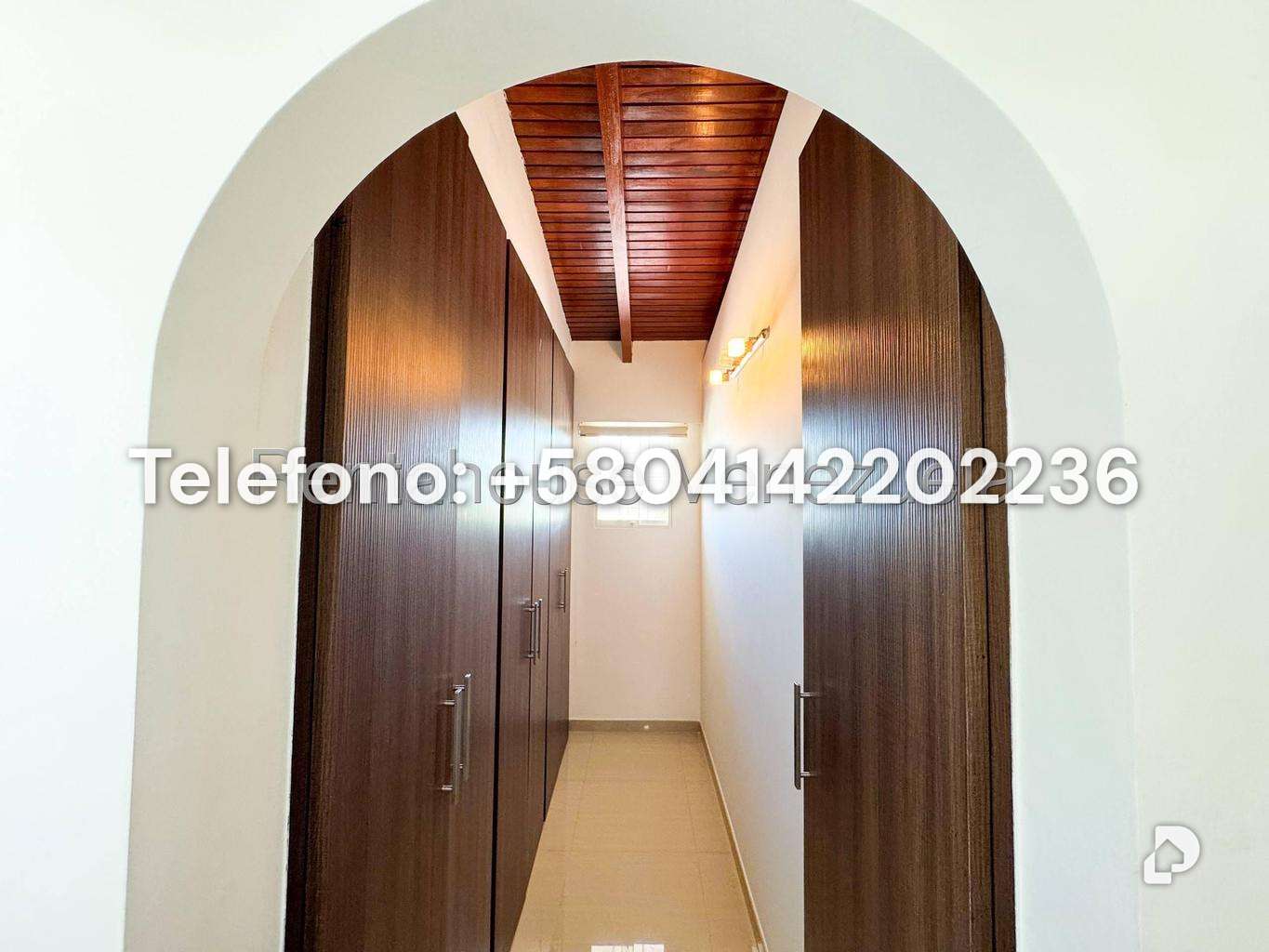 Casa en Prados del Este, Caracas – 58