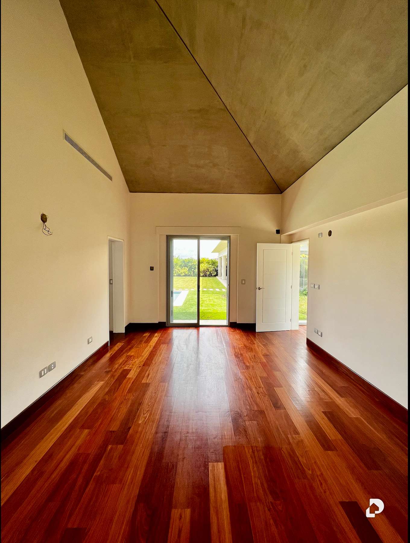 Casa en La Lagunita, Caracas – 15