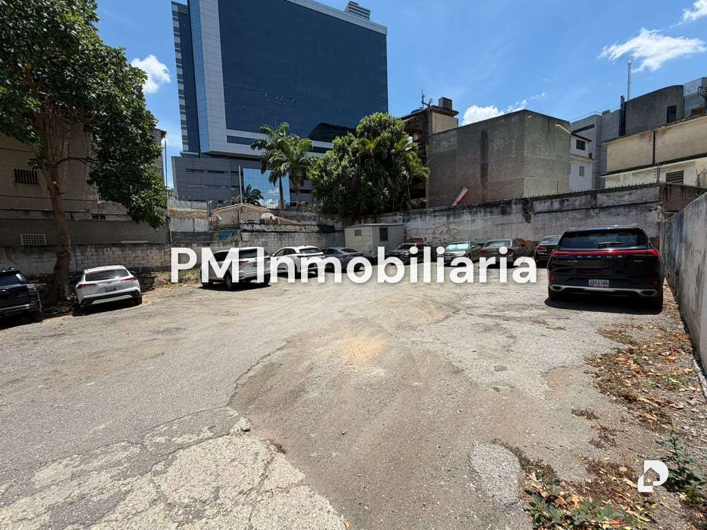 Terreno en Las Mercedes, Caracas – 4