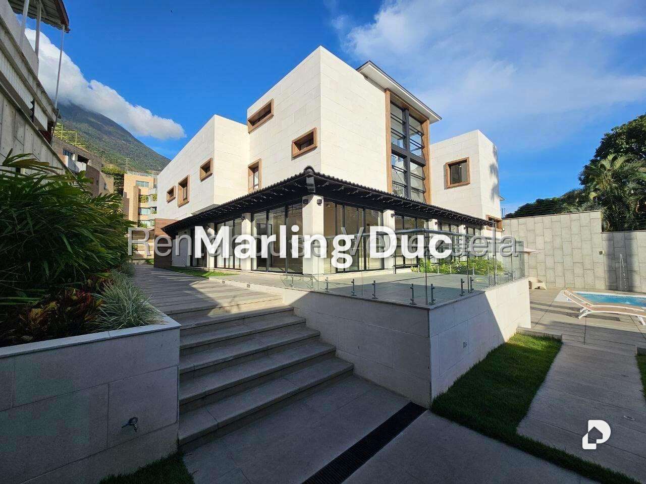 Casa en Altamira, Caracas – 14