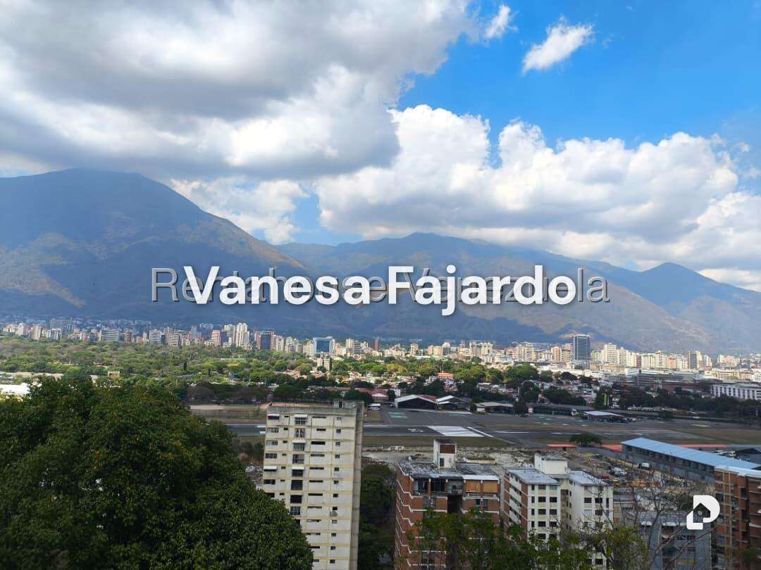 Apartamento en Lomas de Chuao, Caracas – 2