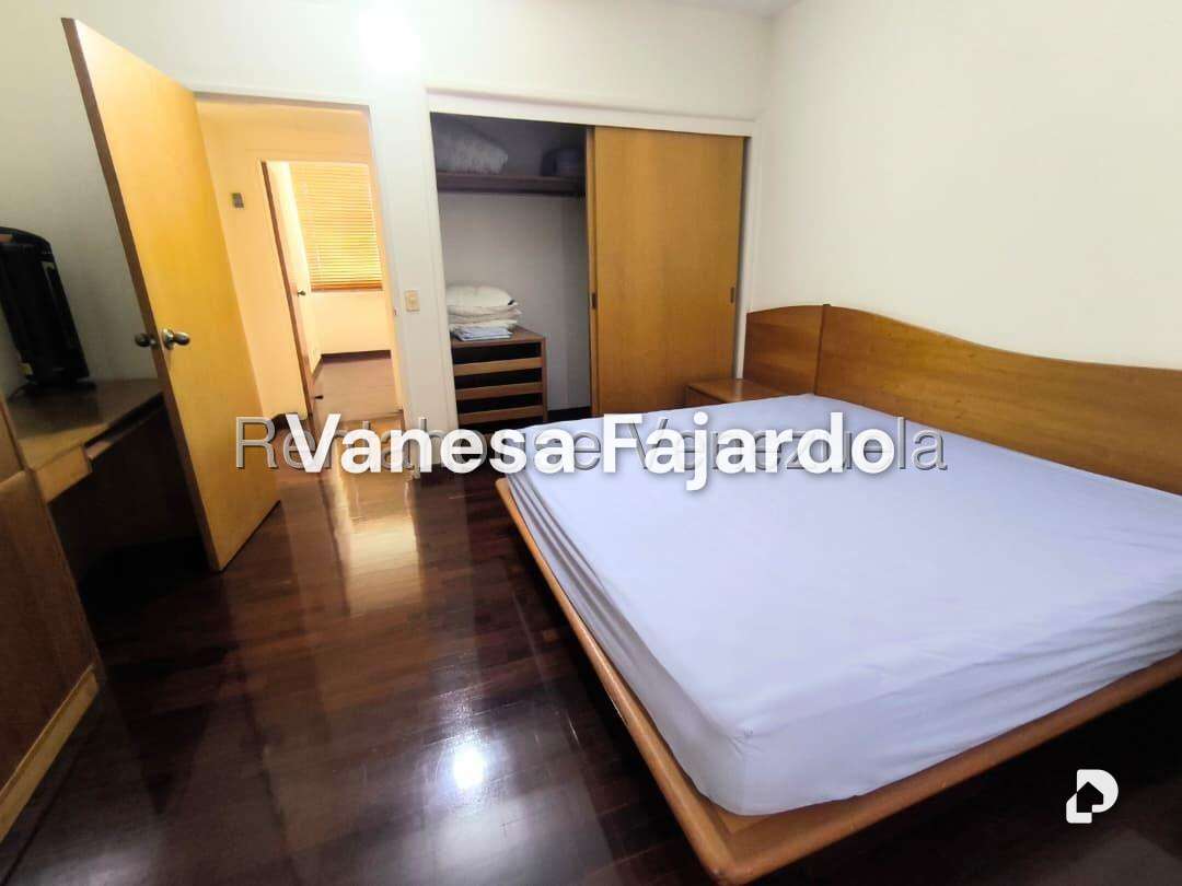 Apartamento en Lomas de Chuao, Caracas – 19