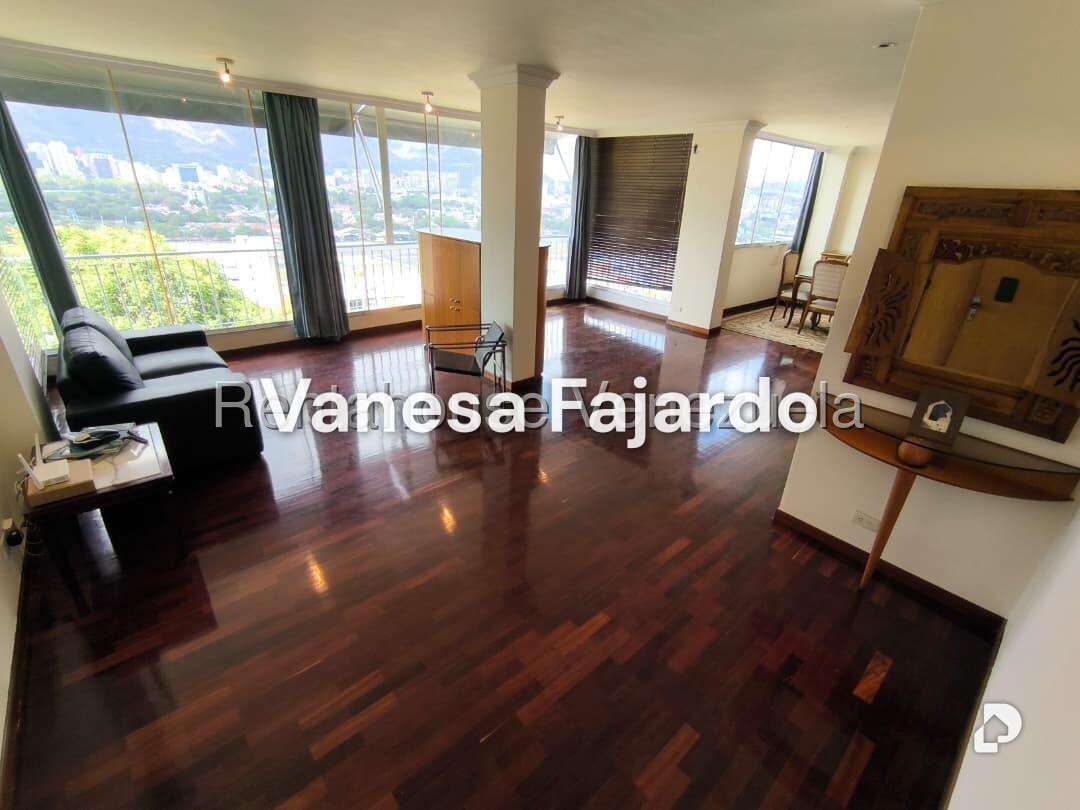 Apartamento en Lomas de Chuao, Caracas – 3