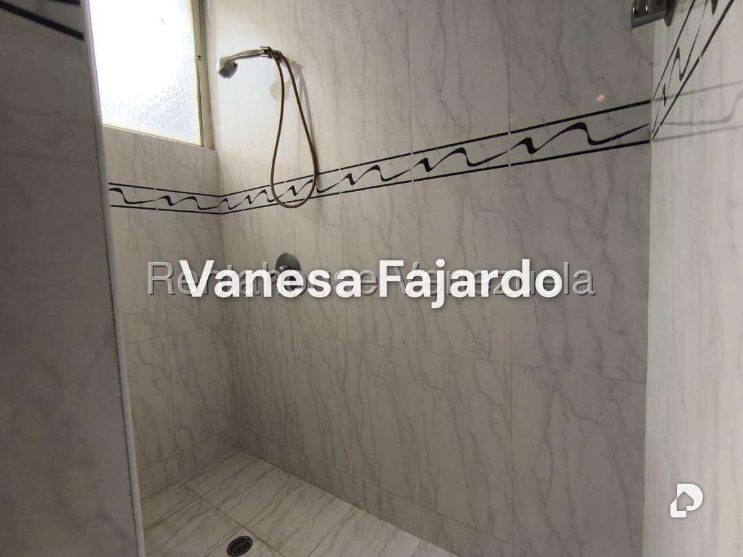 Apartamento en Lomas de Chuao, Caracas – 22