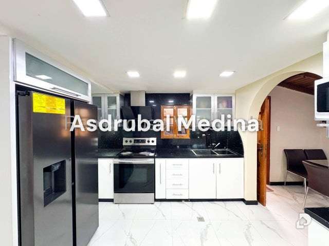 Casa en Alto Prado, Caracas – 3