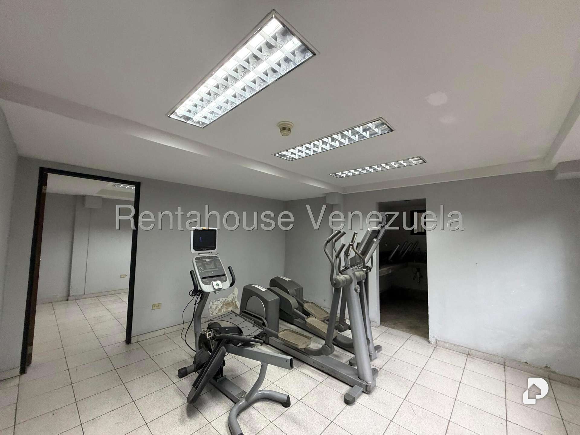 Local comercial en Las Acacias, Caracas – 5