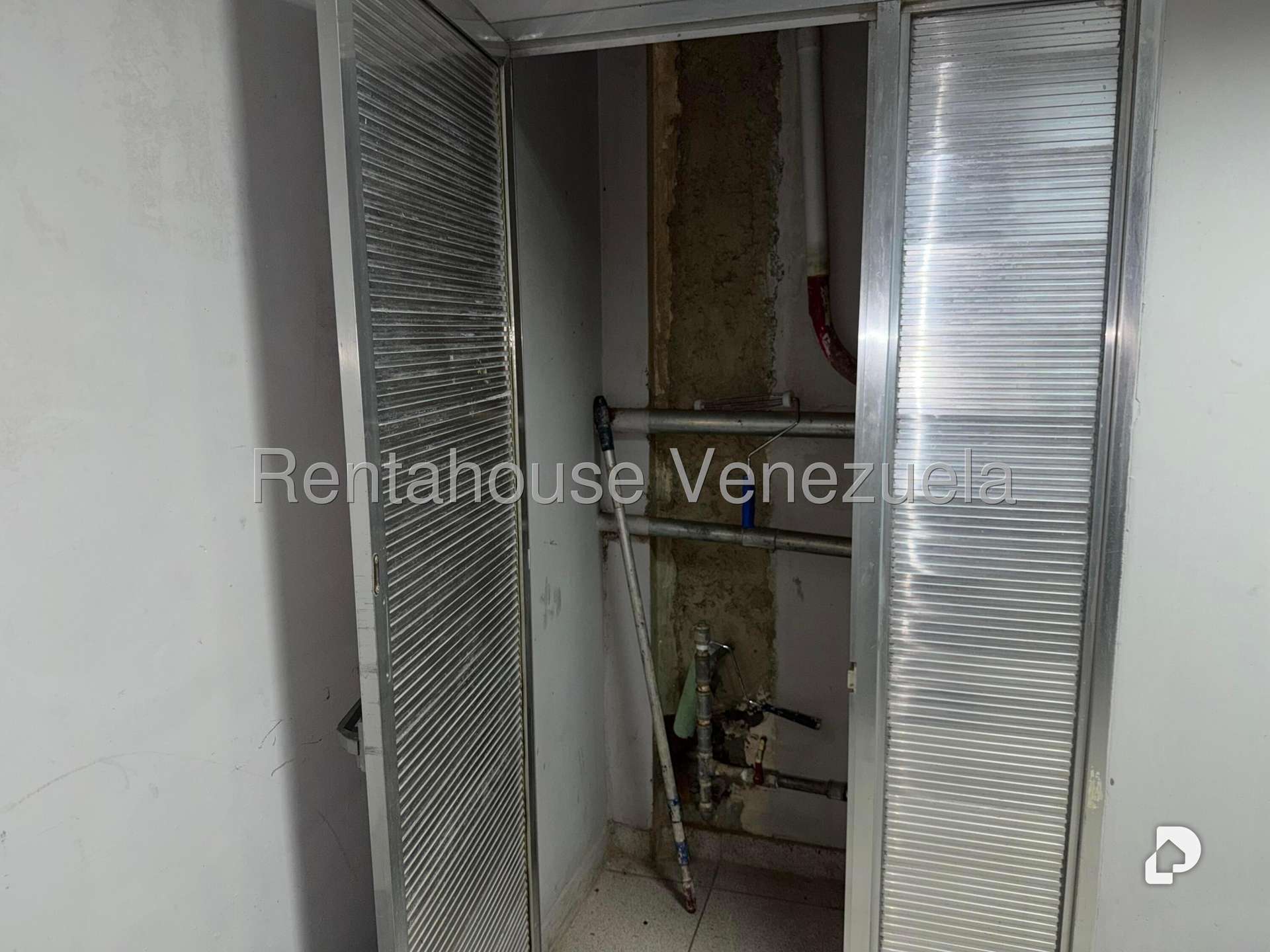 Local comercial en Las Acacias, Caracas – 7