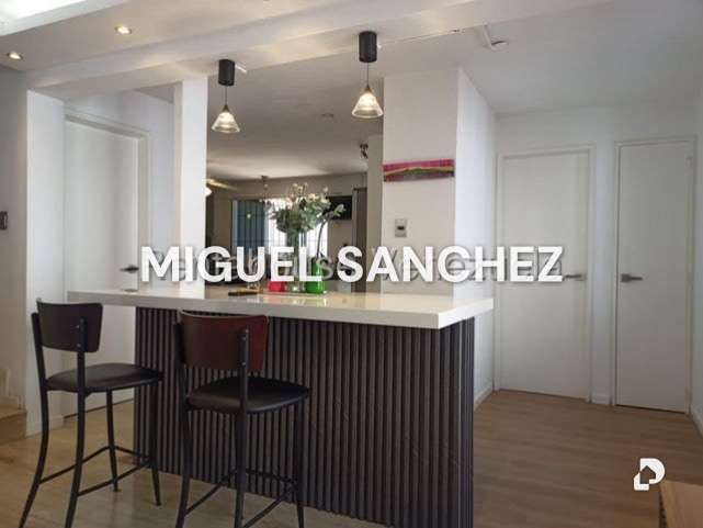 Casa en Alto Prado, Caracas – 7