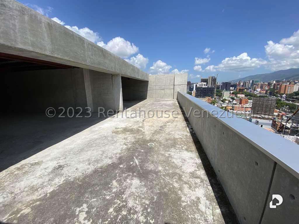 Local comercial en Las Mercedes, Caracas – 27