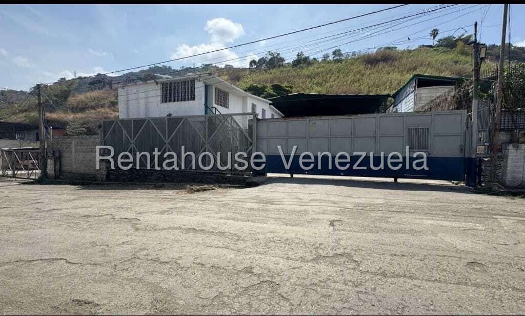 Commercial space in La Yaguara, Caracas - 1