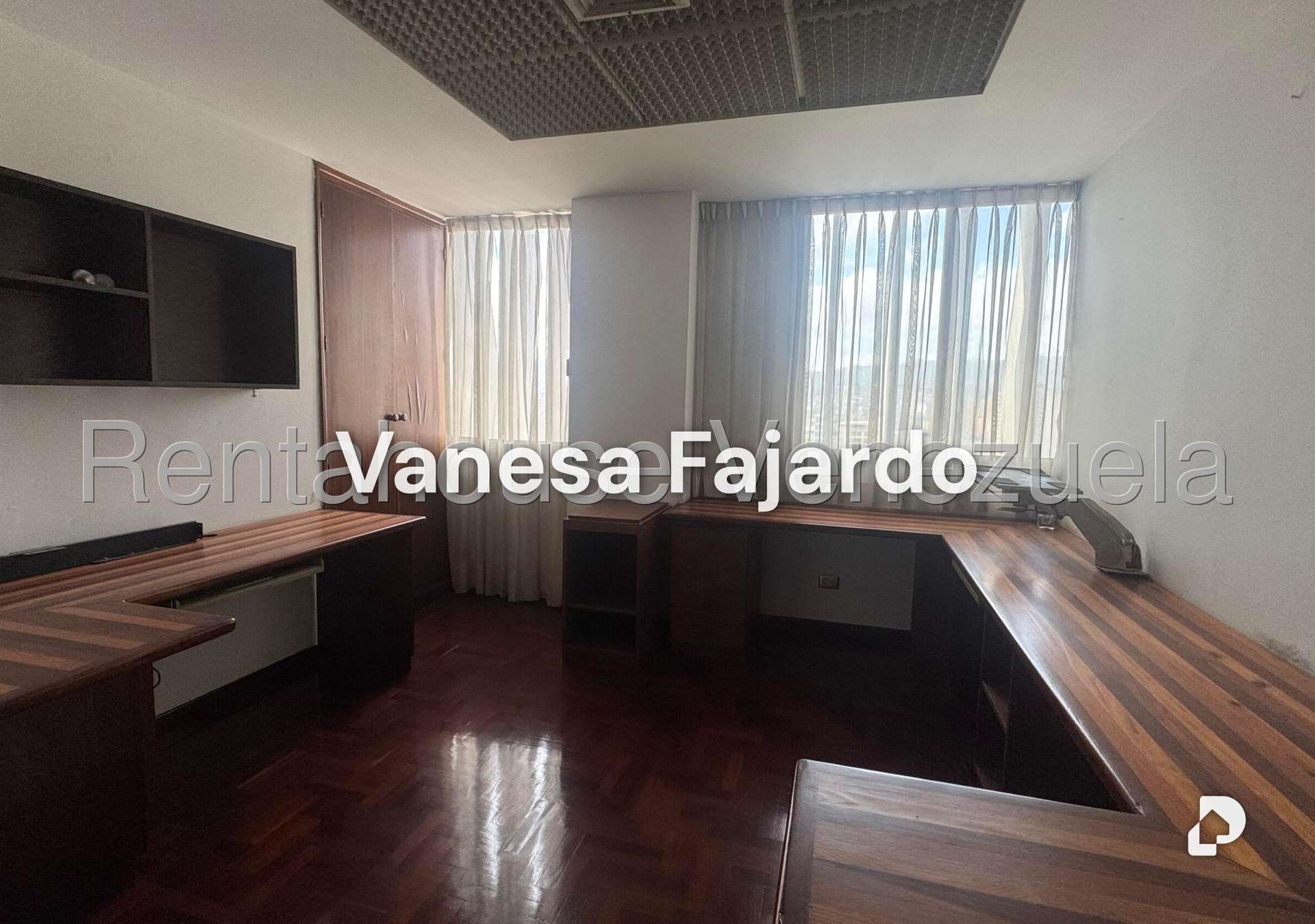 Local comercial en Parroquia Catedral, Caracas – 30
