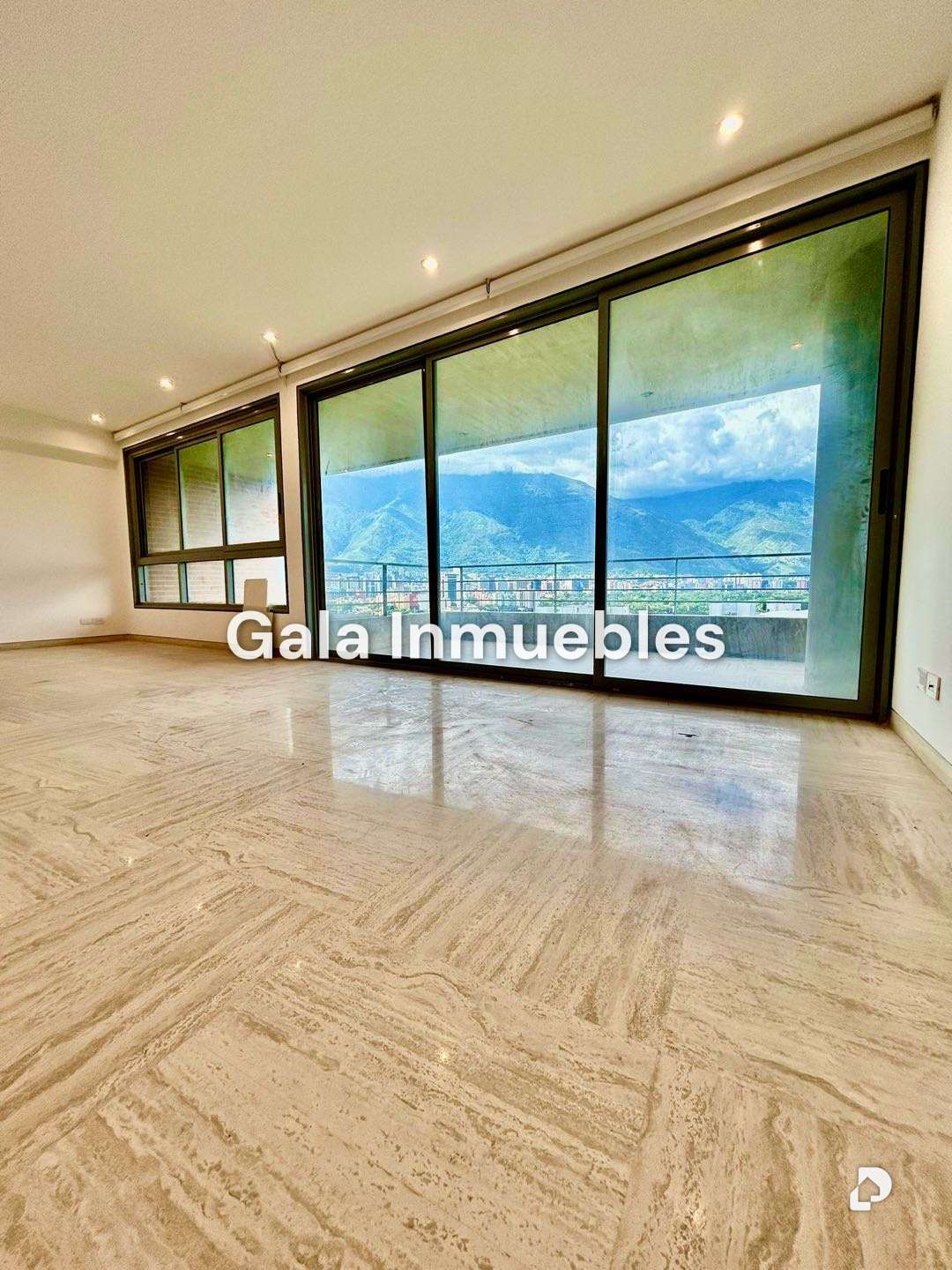Apartment in Lomas de Las Mercedes, Caracas – 4