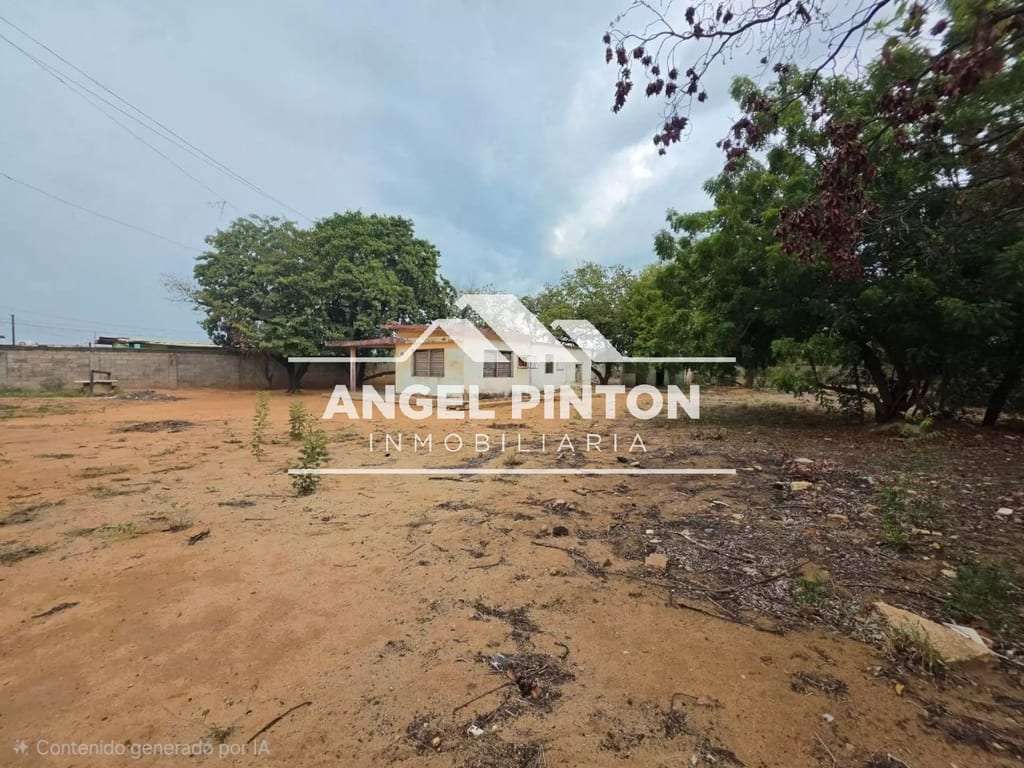 Land in Parroquia El Bajo, Maracaibo - 1